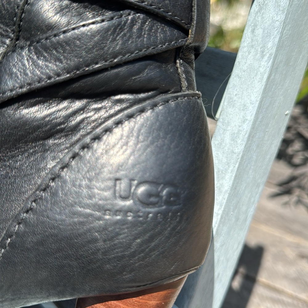 UGG “Carolina” Gorgeous Black Leather Heeled Zip up Boots With Straps size 9! - Picture 5 of 15